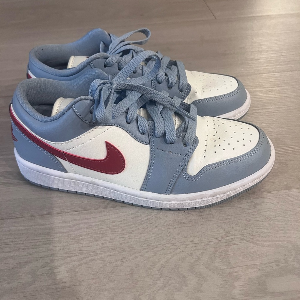 Nike Air Jordan Low in Red and Gray